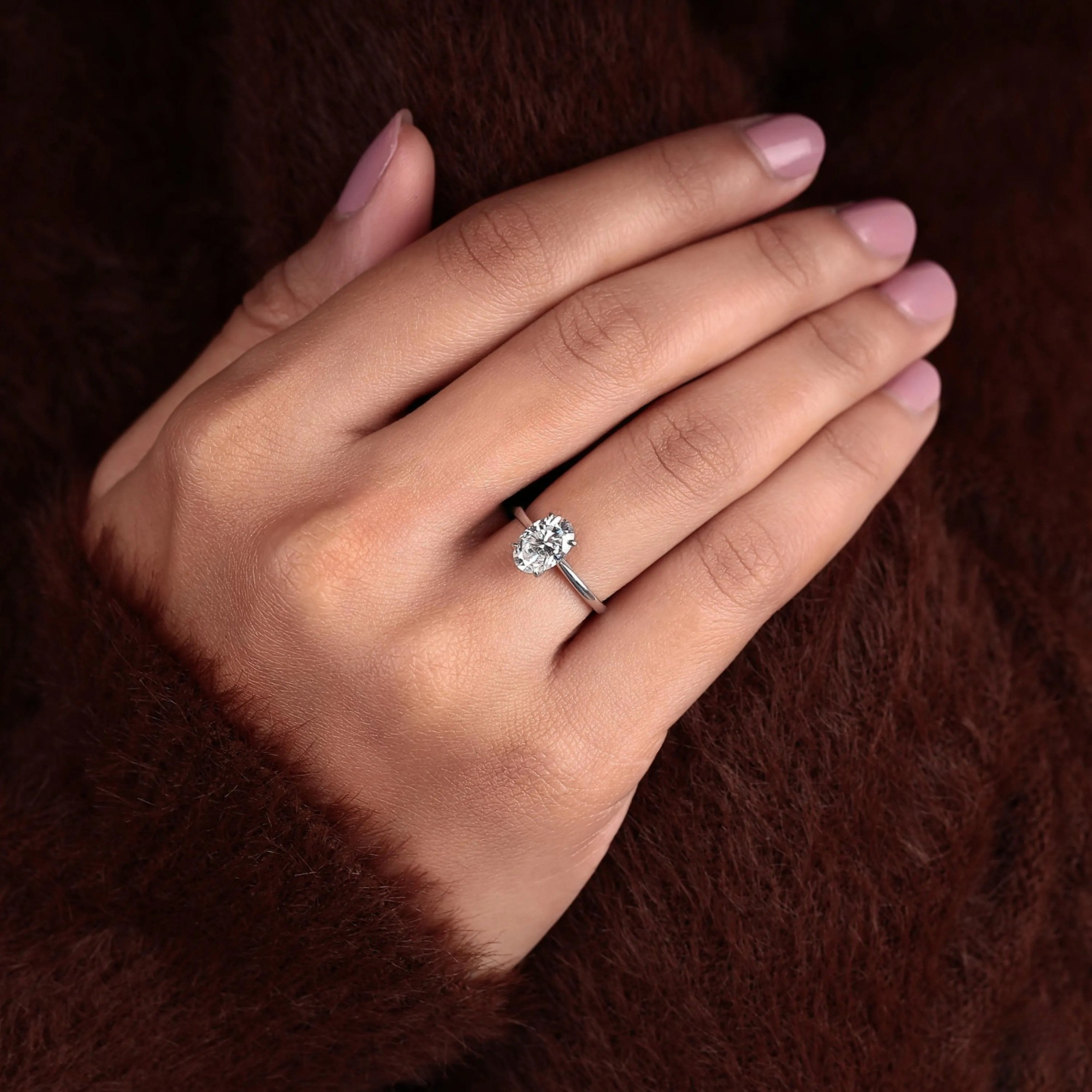 Brilliant Oval Cut White Moissanite Ring in 925 Silver